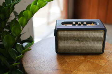 Retro Bluetooth Speaker